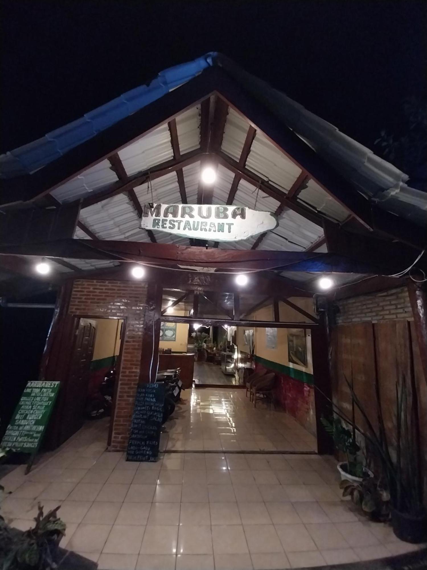Maruba Inn Тук Тук Екстериор снимка