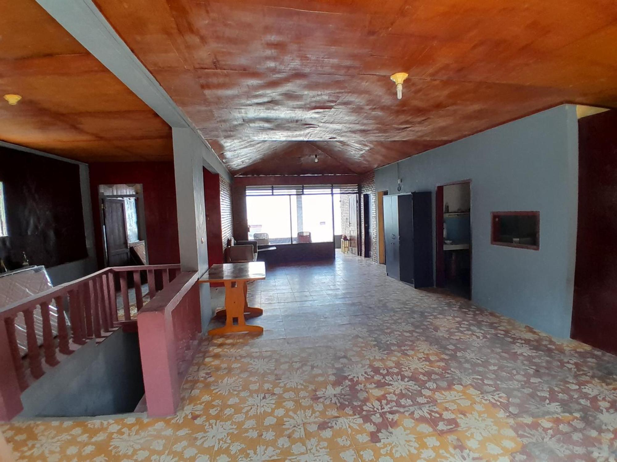 Maruba Inn Тук Тук Екстериор снимка